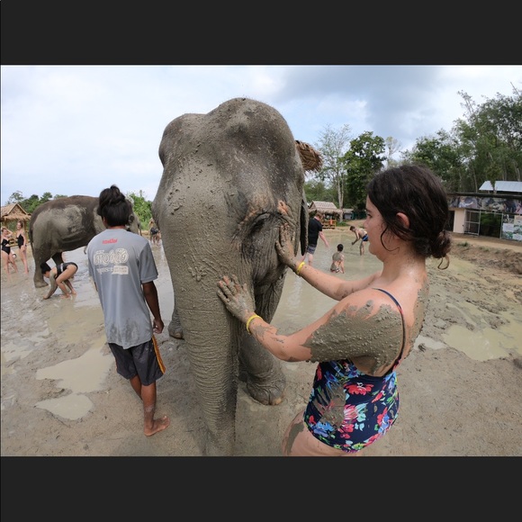 Thailand Vacay ๐ - Picture 2 of 7